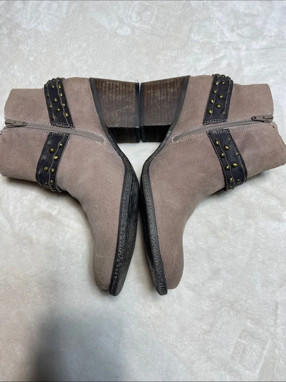 Crown Vintage Taupe Suede Studded Harness Ankle Boots Size 10